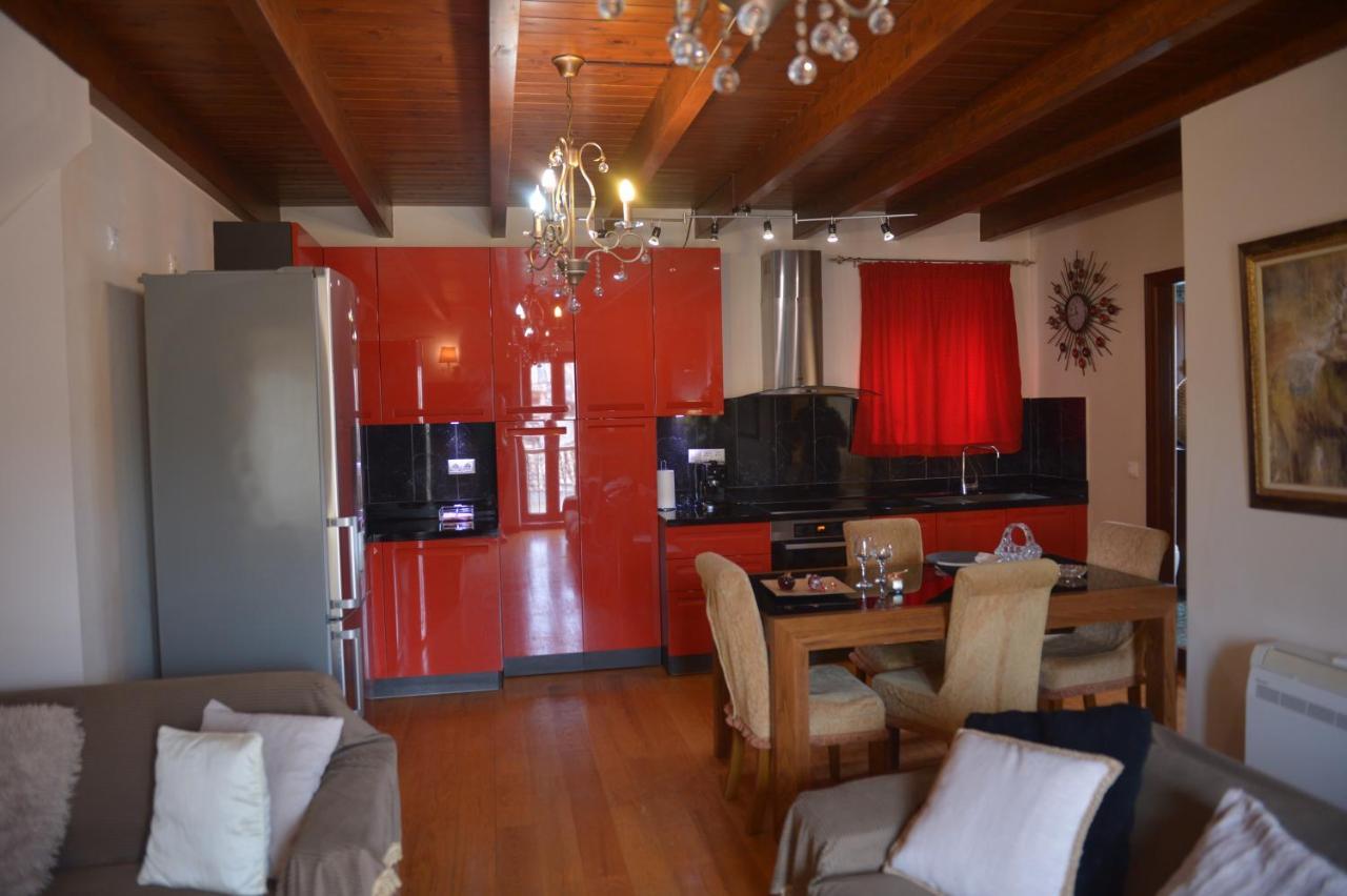 Venetian Apartments, 650m From Corfu Port Apartament